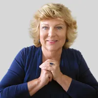 Linda – beige background- square 200 x 200